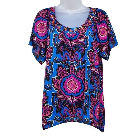 Madison Tops - Rhinestone-adorned jacquard short-sleeve blouse by Madison / Women's Medium